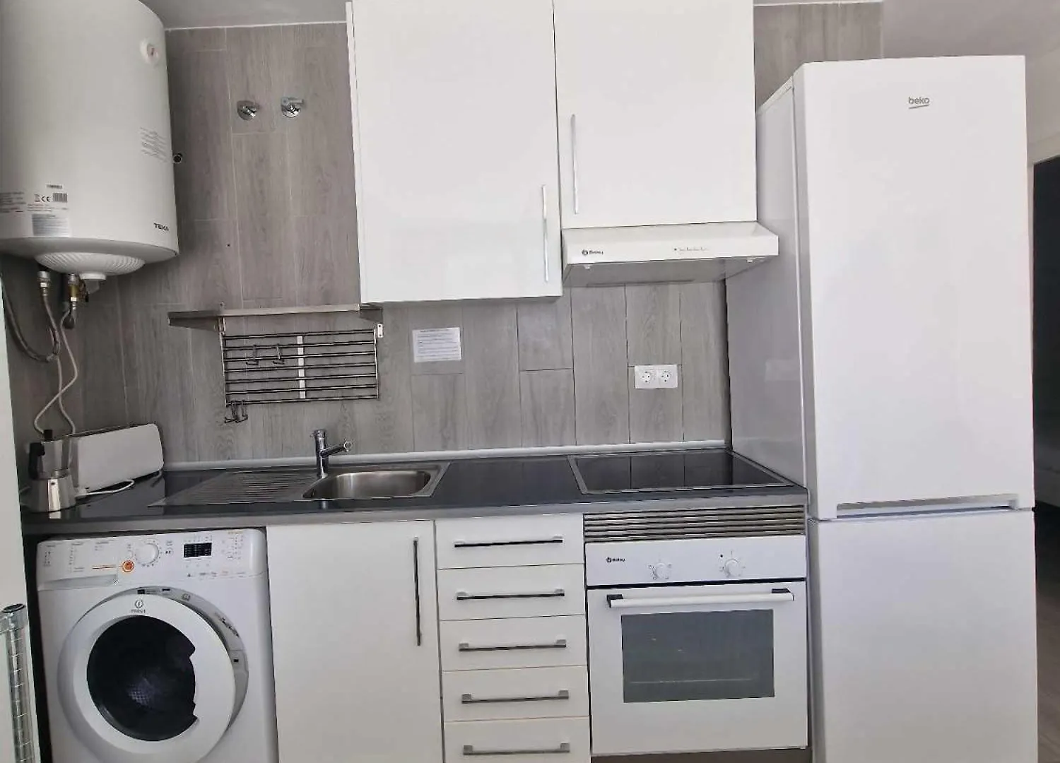 3 Rooms Playa Pedregalejos location